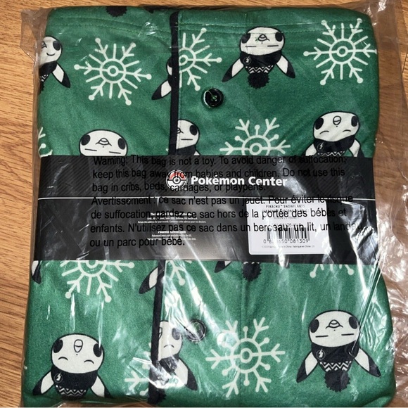 Pokemon Center Pikachu Snowflake Top & bottom Pajama set Women's Small S/P EUC - Picture 2 of 2